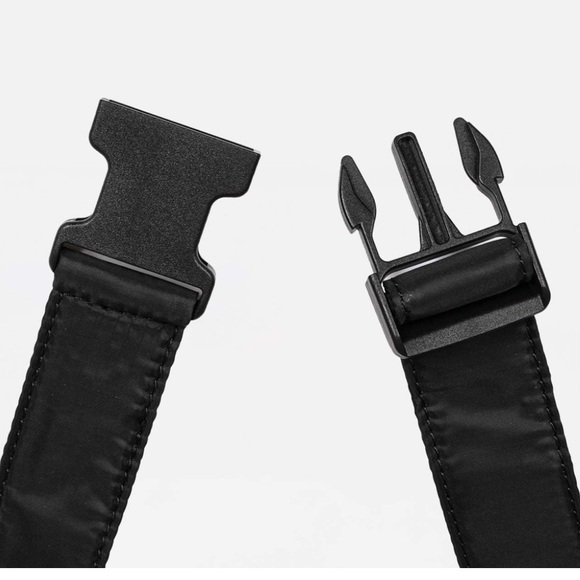 Becksondergaard Copenhagen shoulder nylon moon bag in black adjustable strap NWT - Picture 8 of 9